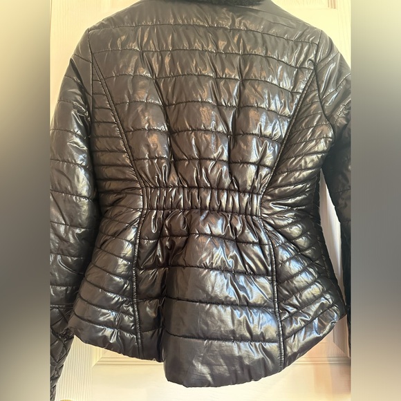 Guess Women's Faux Fur Trim Jacket Black Shiny Winter/Fall Packable Coat Size M - Picture 17 of 17
